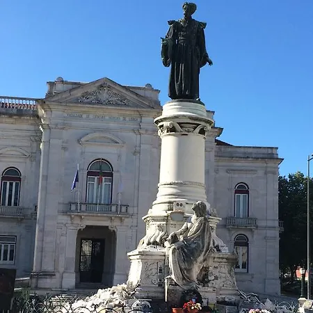 Lägenhet Martires Da Patria Lisboa