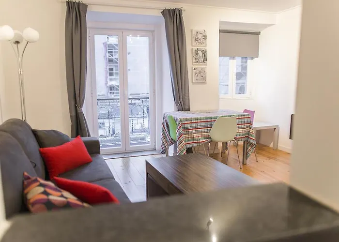 Martires Da Patria Апартаменты Лиссабон